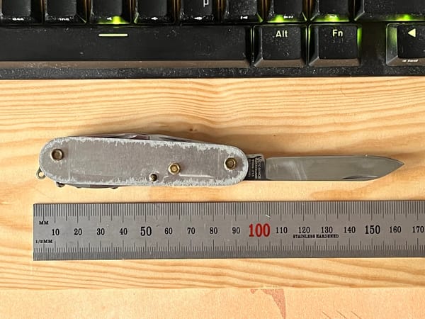 Custom backlock knife for a 91mm Victorinox